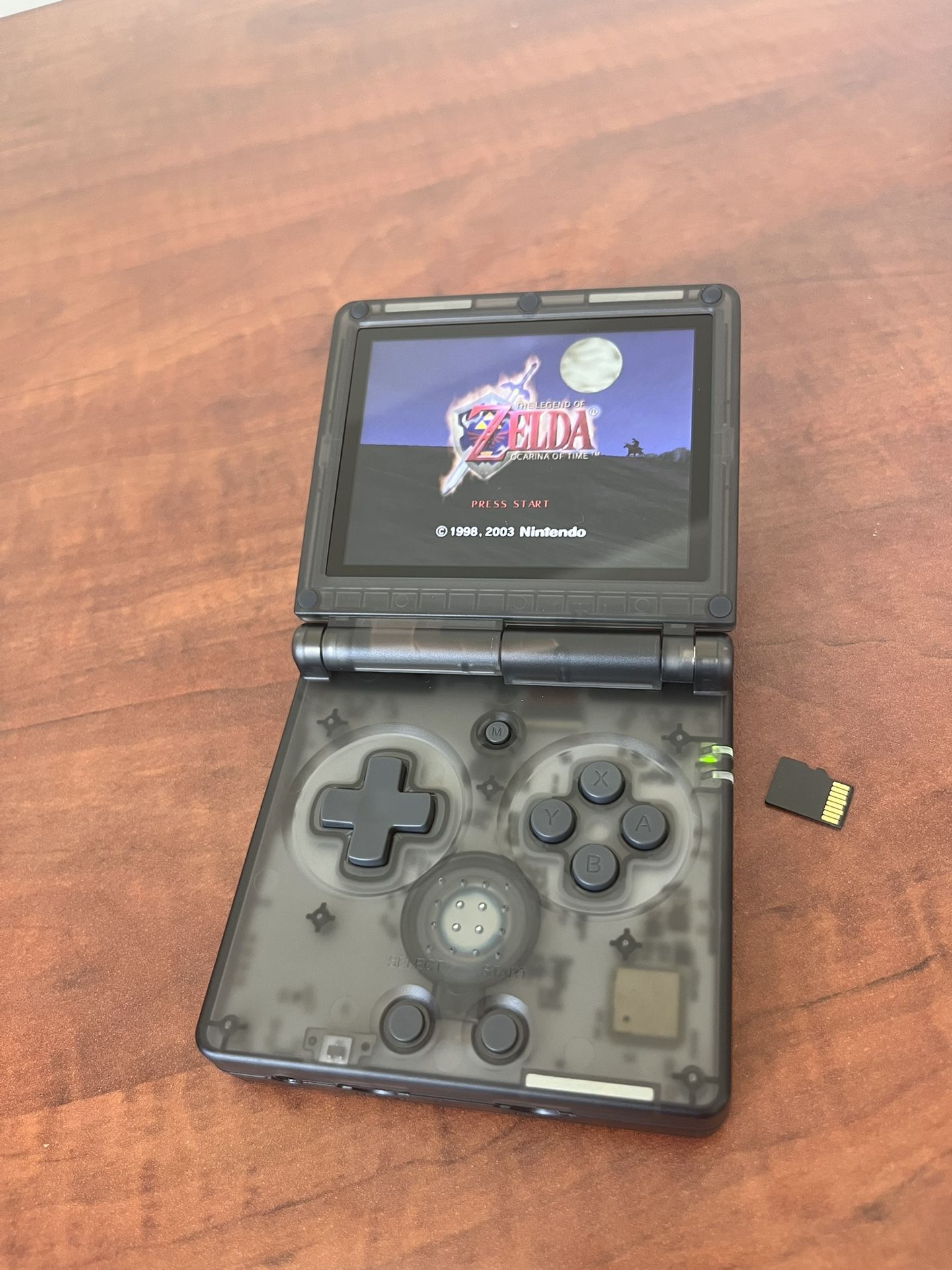 Gameboy Advance SP lookalike Emulator (N64, PS1, GBA, PSP And More) + 64 GB sd Card With 5000 Preinstalled Games From Various Systems