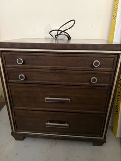 2 Drawer Nightstand
