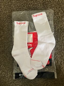 Supreme x Hanes socks