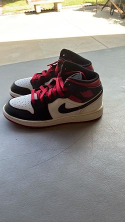 Kids Air Jordan 1 Mid Valentine's Day