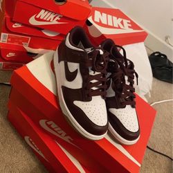 Dunks Low  - Burgundy