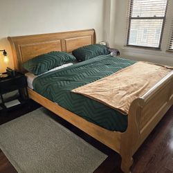 Ethan Allen Sleigh Bed 