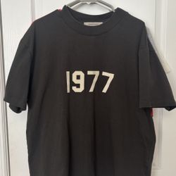 1977 Essential Shirt