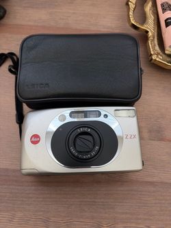 Leica point and shoot