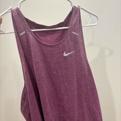 Nike Running M