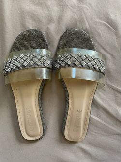 Beautiful sandal Size 8
