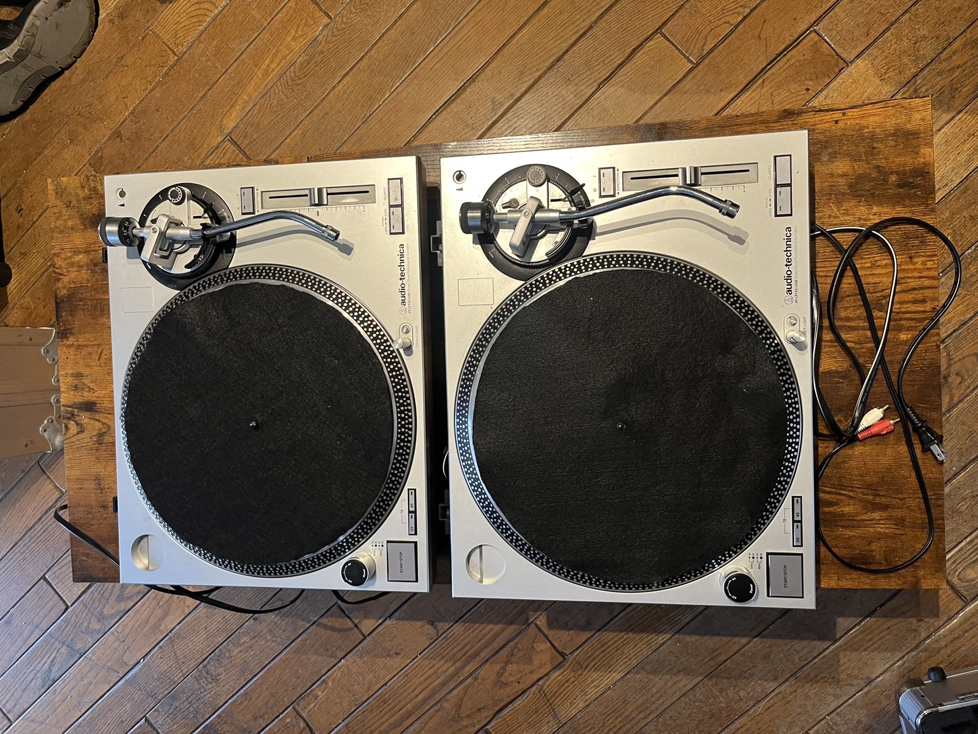Audio Technica AT LP120 USB Turntable PAIR