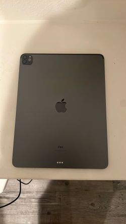 iPad Pro 12.9” (5th Generation) 128GB