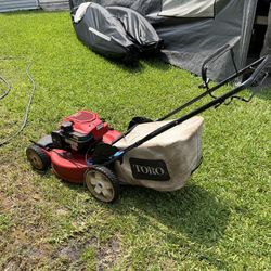 Toro Self-Propelled Lawnmower With Bagger Brand New Blade Works Perfect