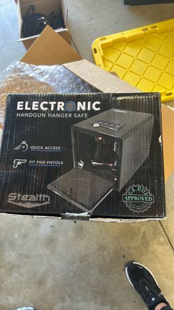 Stealth electronic handgun safe