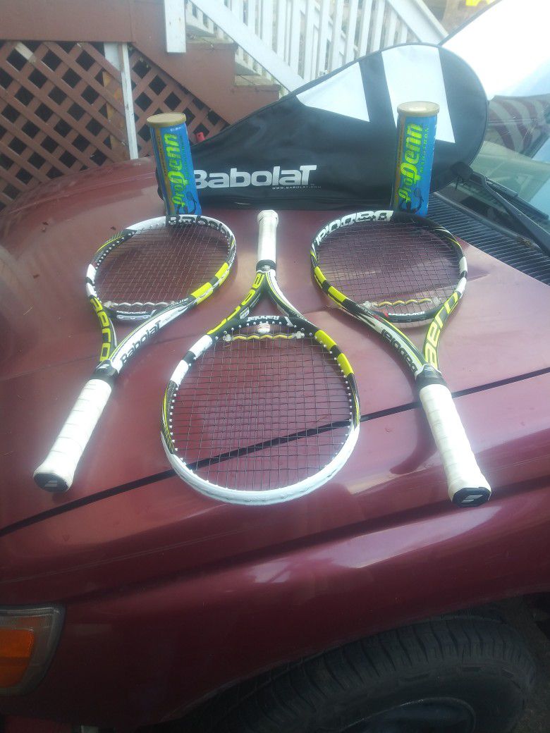 Tennis Rackets Bag And Balls