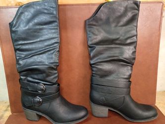 Size 10 knee-high boots with heel