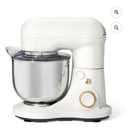 White Stand Mixer