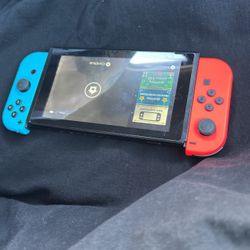 Nintendo Switch 