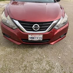 Nissan Altima 