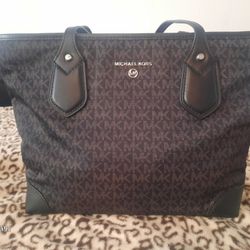 Michael Kors Tote