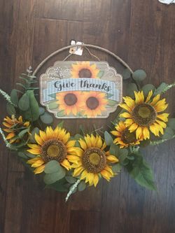 Fall Decor: Sunflower Wreath And Sign
