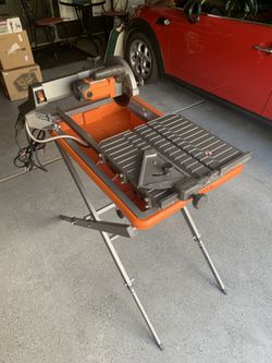 Ridgid Tile Saw / 7” Diamond Blade / w/Stand - EC!