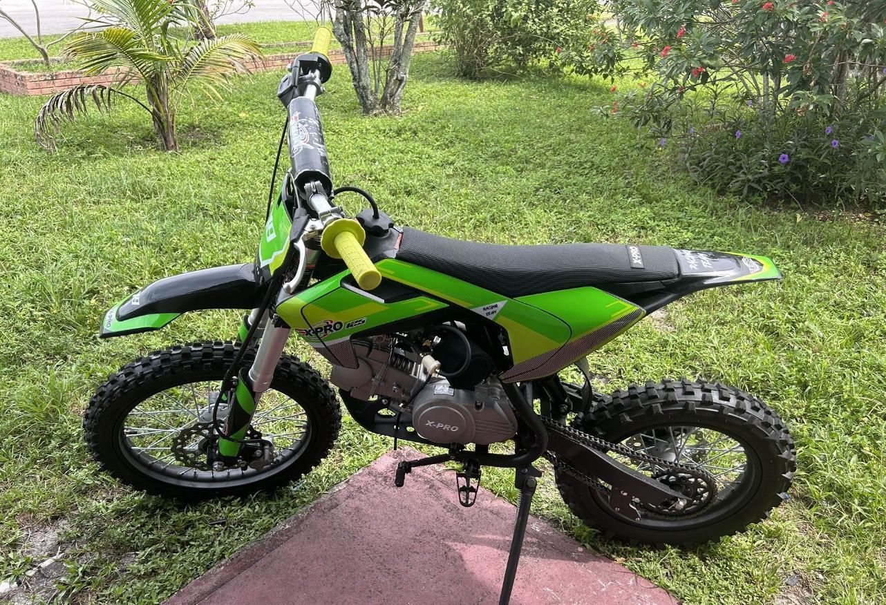 x9 dirt bike