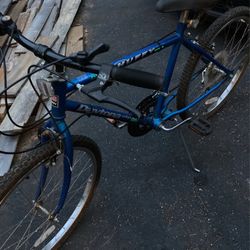 Huffy 10 Speed Mountain Bike
