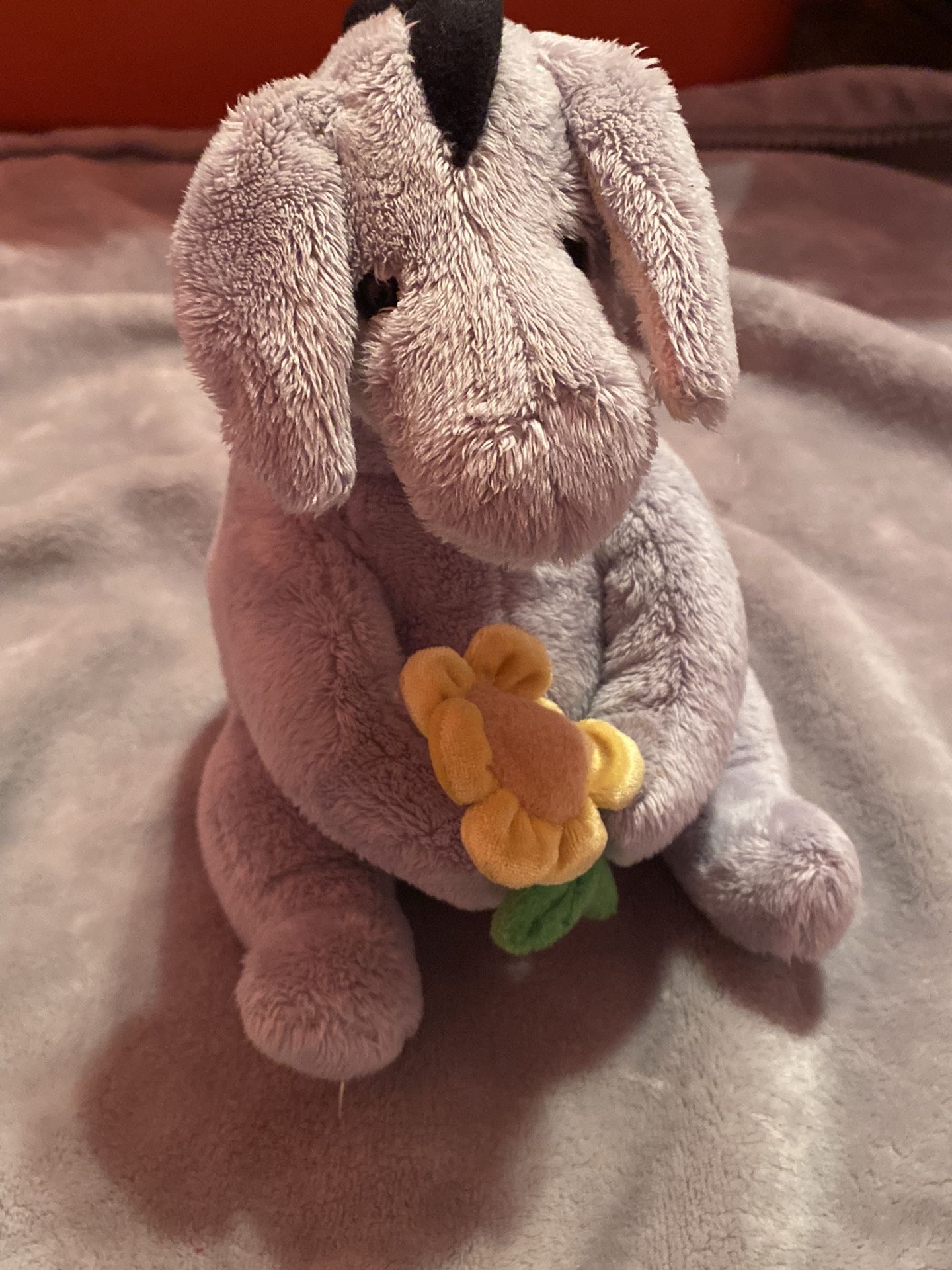 Classic Pooh Eeyore Plush Holding Flower Wind Up Plays Music Grey RARE