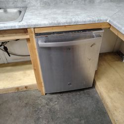 Dishwasher 