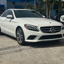 2019 Mercedes-Benz C 300
