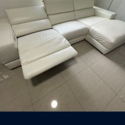 SECTIONAL GENUINE LEATHER RECLINER ELECTRIC WHITE COLOR.. DELIVERY SERVICE AVAILAIBLE 💥🚚💥