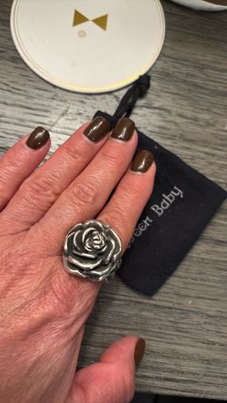 Queen Baby Silver Rose Statement Ring
