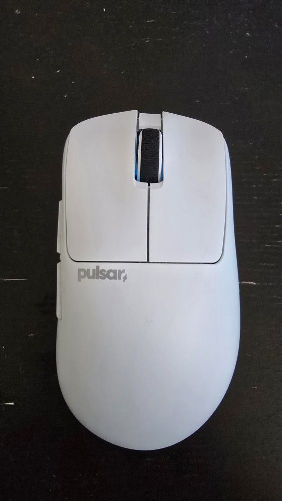 Pulsar Gaming Gears Wireless Gaming Mouse Light Weigt Ergonomic Optical Swith Large Size White