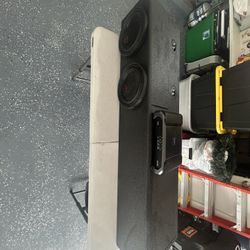 Car Amp With Sub And Speaker. 