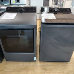 COMBO Set - LG 7.3 Cu.Ft. Vented SMART Gas Dryer ($649.00) / LG SMART Top Load Washer ($599.00)