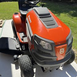 Husqvarna 46” Lawn Tractor! (LIKE NEW!)