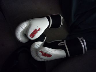 Boxing gloves