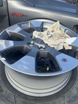 Wrangler 18 Wheels Really Nice Shape 5 Wheels 