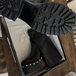 FashioNova Boots