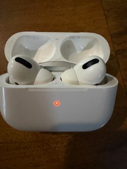 Apple AirPods Pro 1 with Charging Case