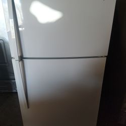 Whirlpool Refrigerator 