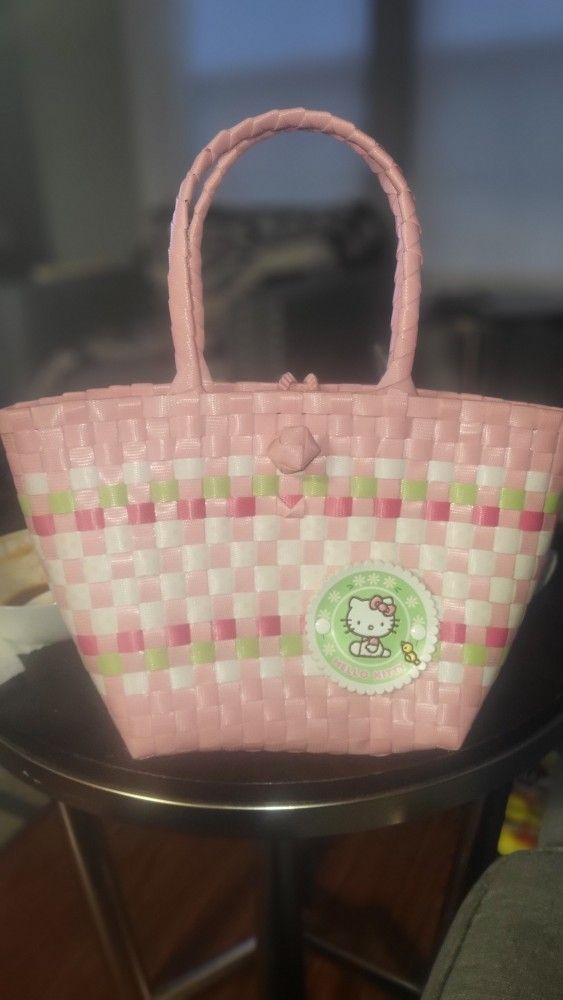 HELLO KITTY PURSE/TOTE!!