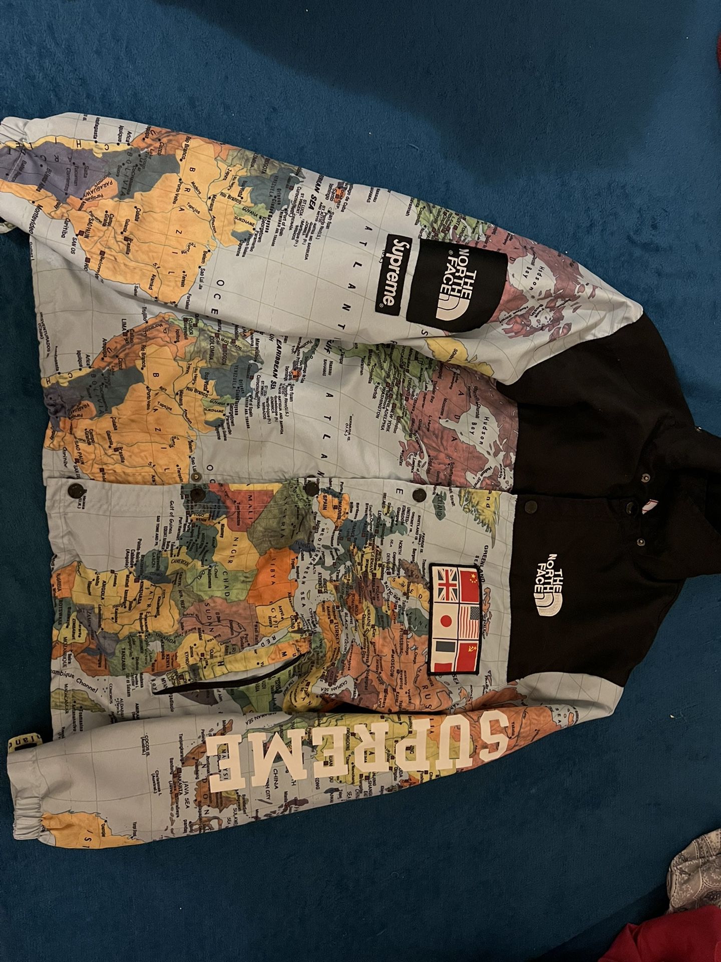 The north face supreme jacket size M