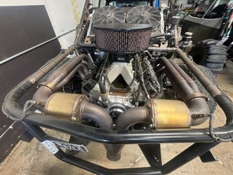 Ls7 Eddlebrock super victor intake with injectors