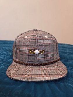 Fitted Brown Plad Hat