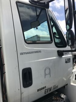 International dt4300 doors mint condition