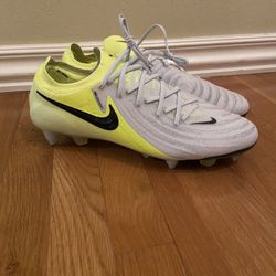 Men’s Nike Phantom GX 2 Elite FG Metallic Silver/Black/Volt