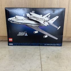 LEGO ICONS SHUTTLE CARRIER AIRCRAFT