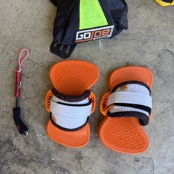 Kiteboarding Gojoe (makes learning easy) + Nobile Footstraps & Short Leash