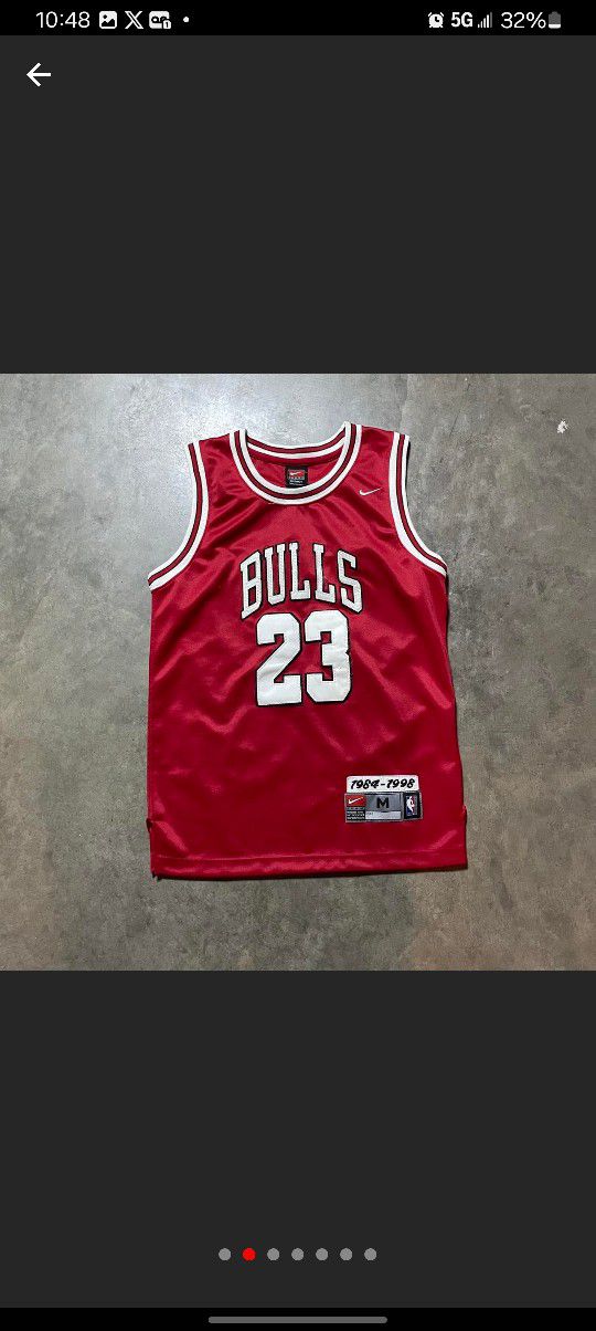 Vintage 1990s Chicago Bulls, Michael Jordan, Tribute  Jersey 