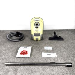 Miele Compact C1 Carina Canister Vacuum Cleaner