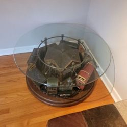 Rotating 40-in Train Table. Spins At Free Will