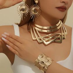 European and American fashion, simple collars, bracelets, earrings, Women's accessories